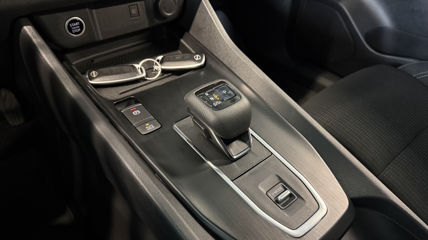 Car image 21