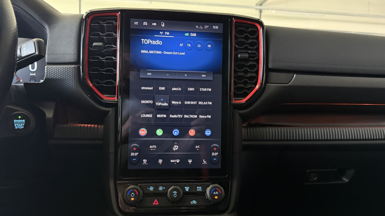 Car image 20