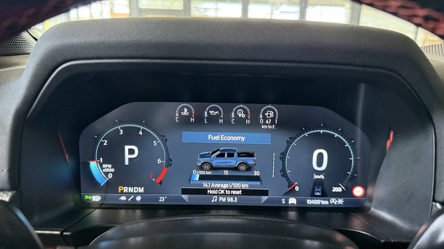 Car image 19