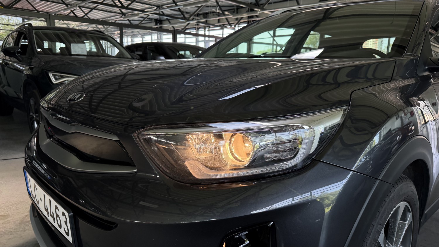 Car image 7