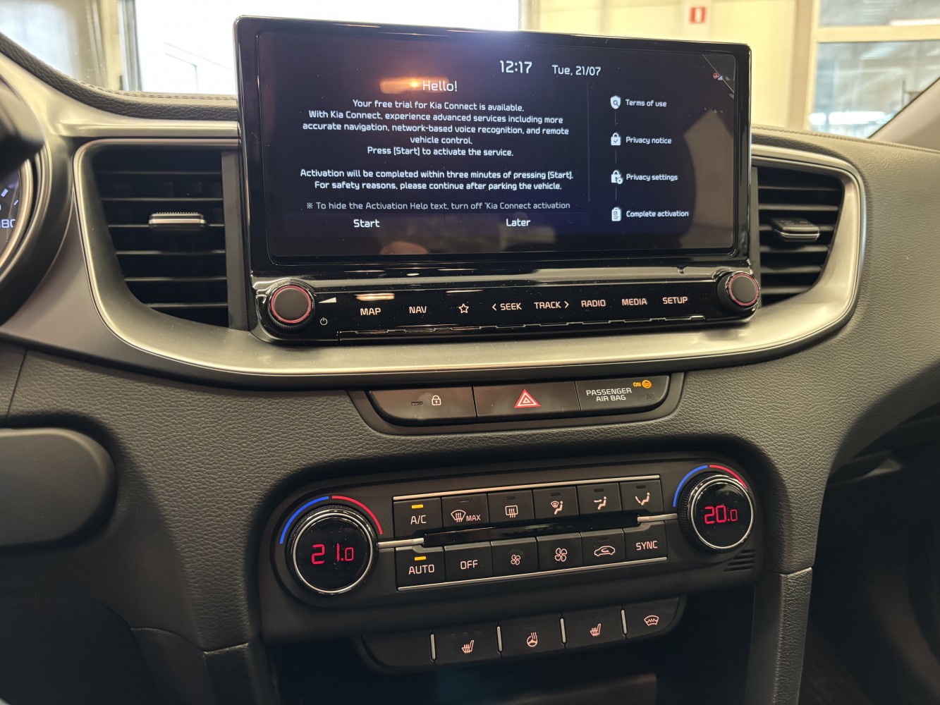 Car image 20