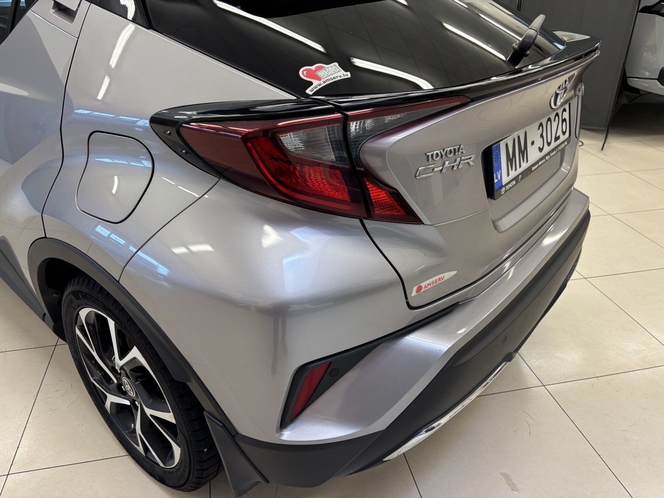 Car image 6