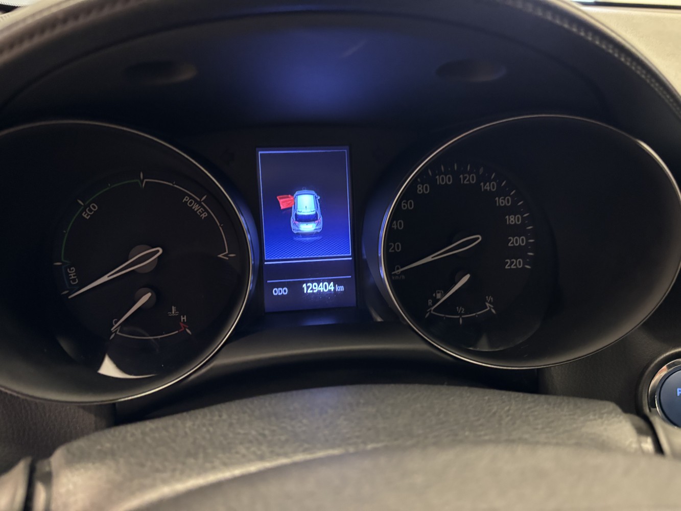 Car image 16