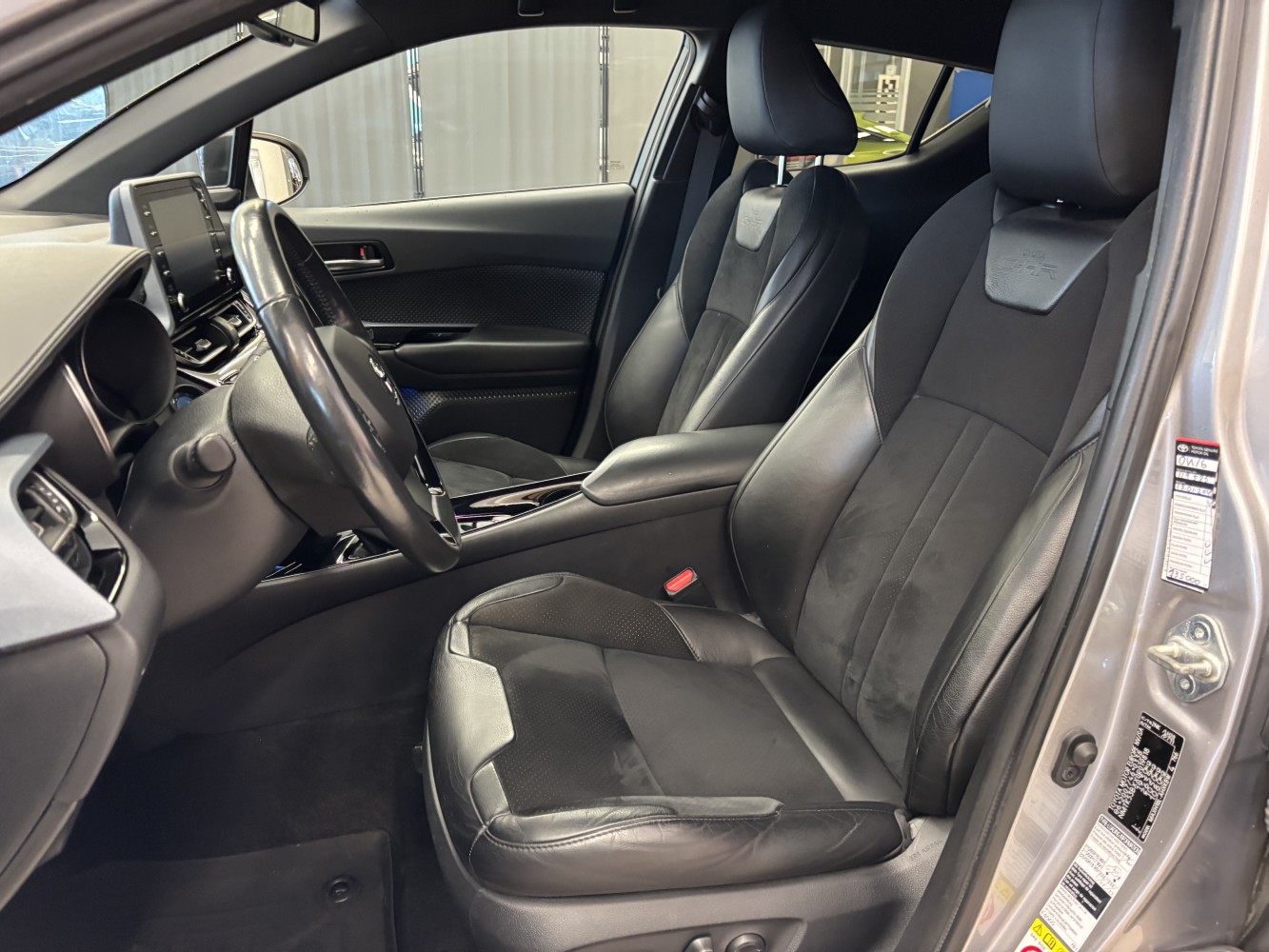 Car image 8