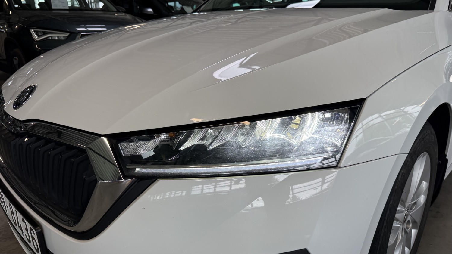 Car image 7