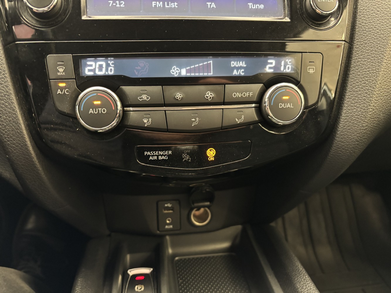 Car image 23