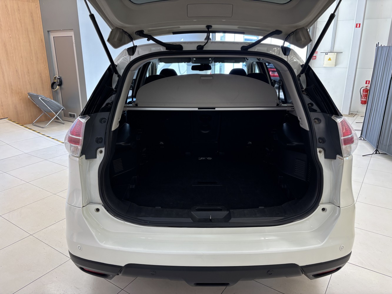Car image 31