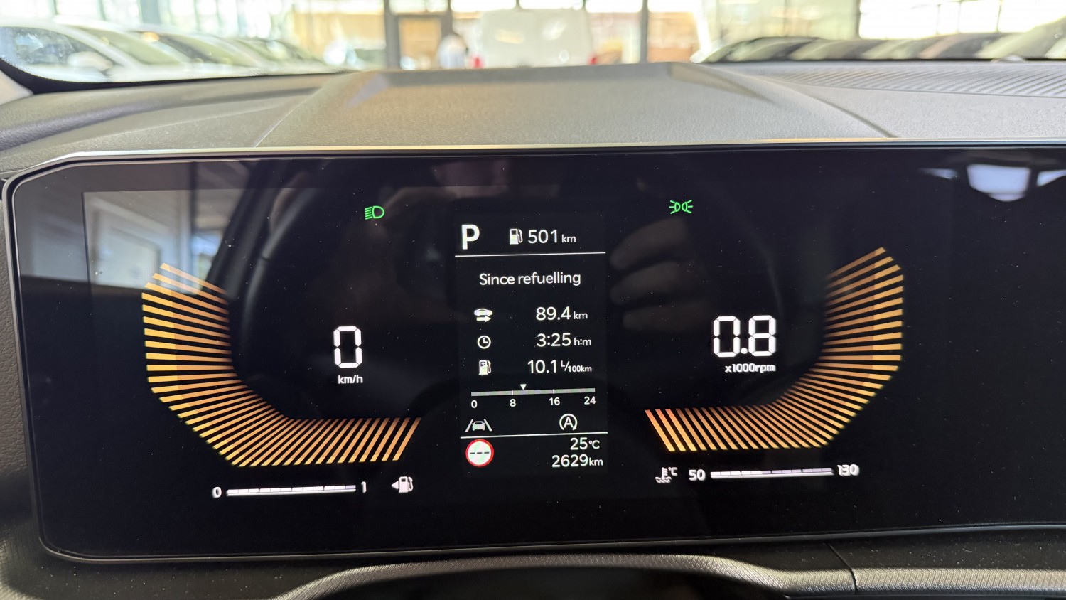 Car image 19