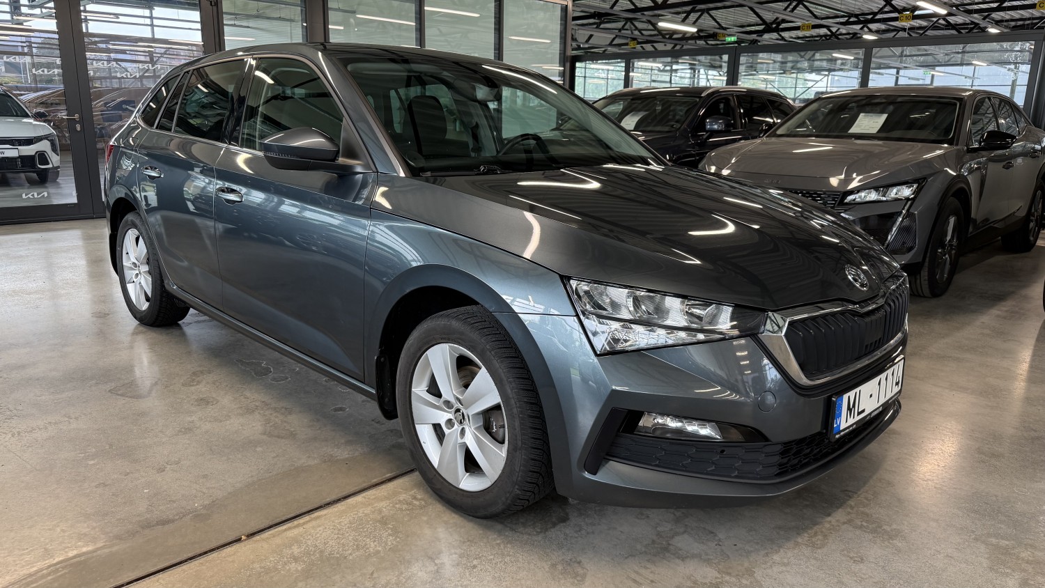 Car image 6