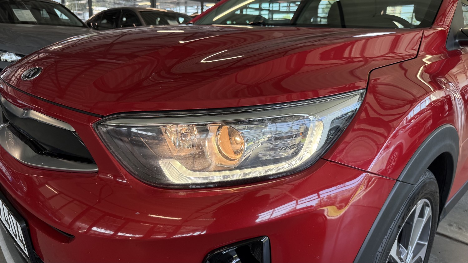 Car image 10