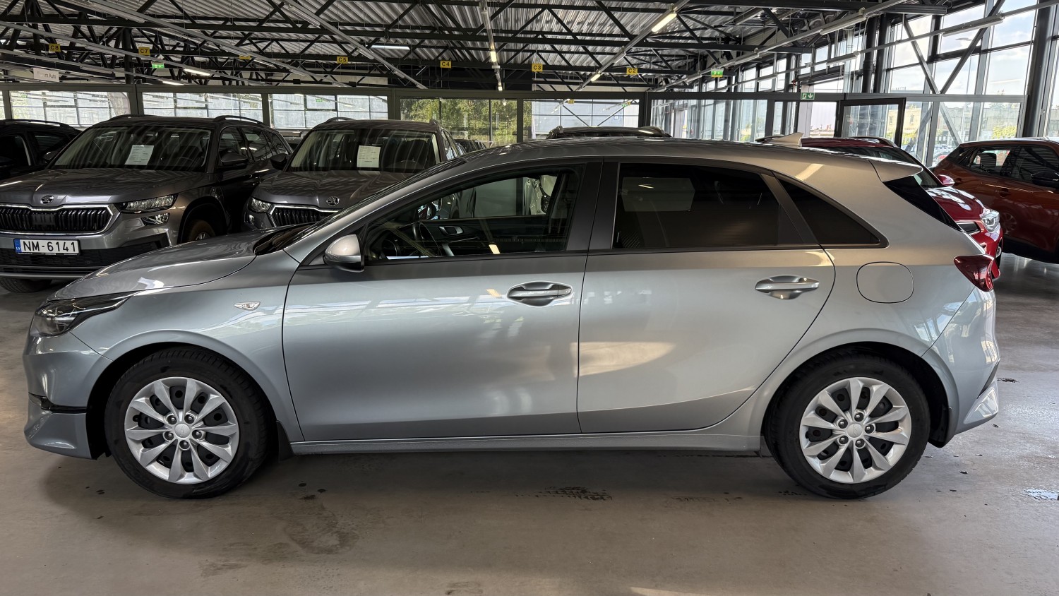 Car image 2