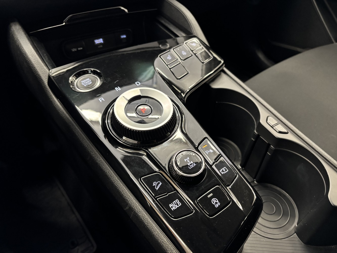 Car image 22