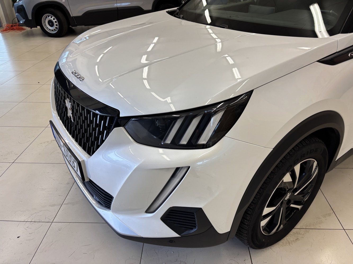 Car image 6