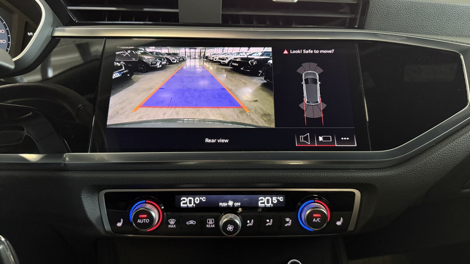Car image 24