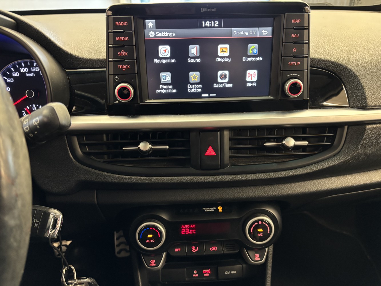 Car image 20