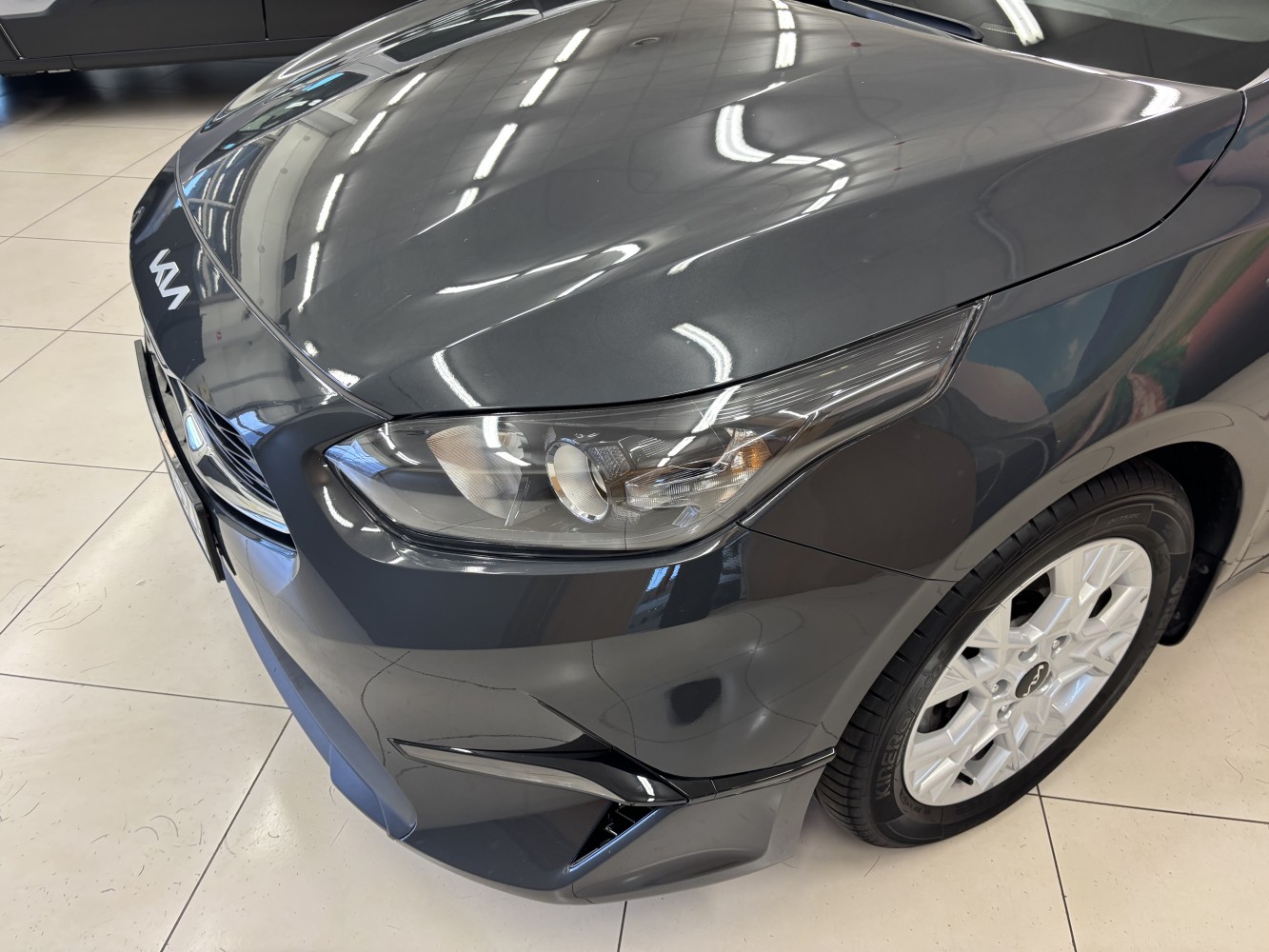 Car image 6