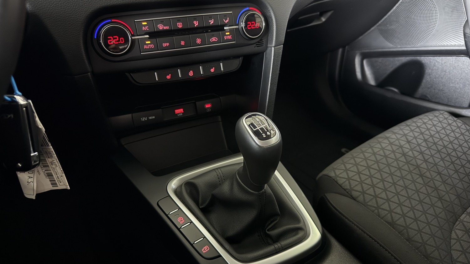 Car image 23