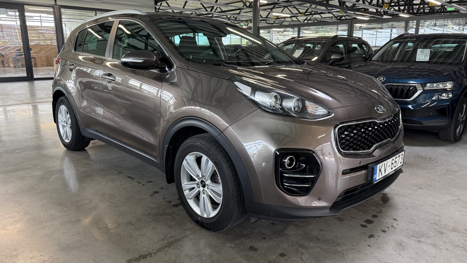 Car image 6