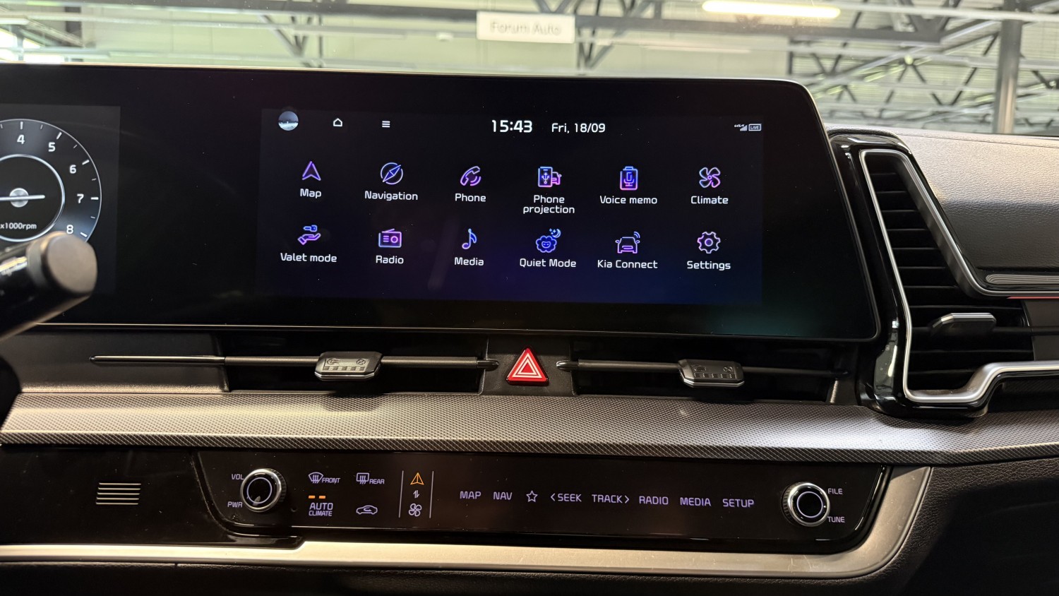 Car image 23