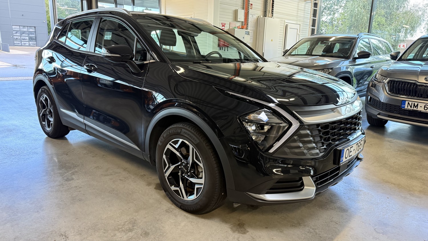 Car image 6