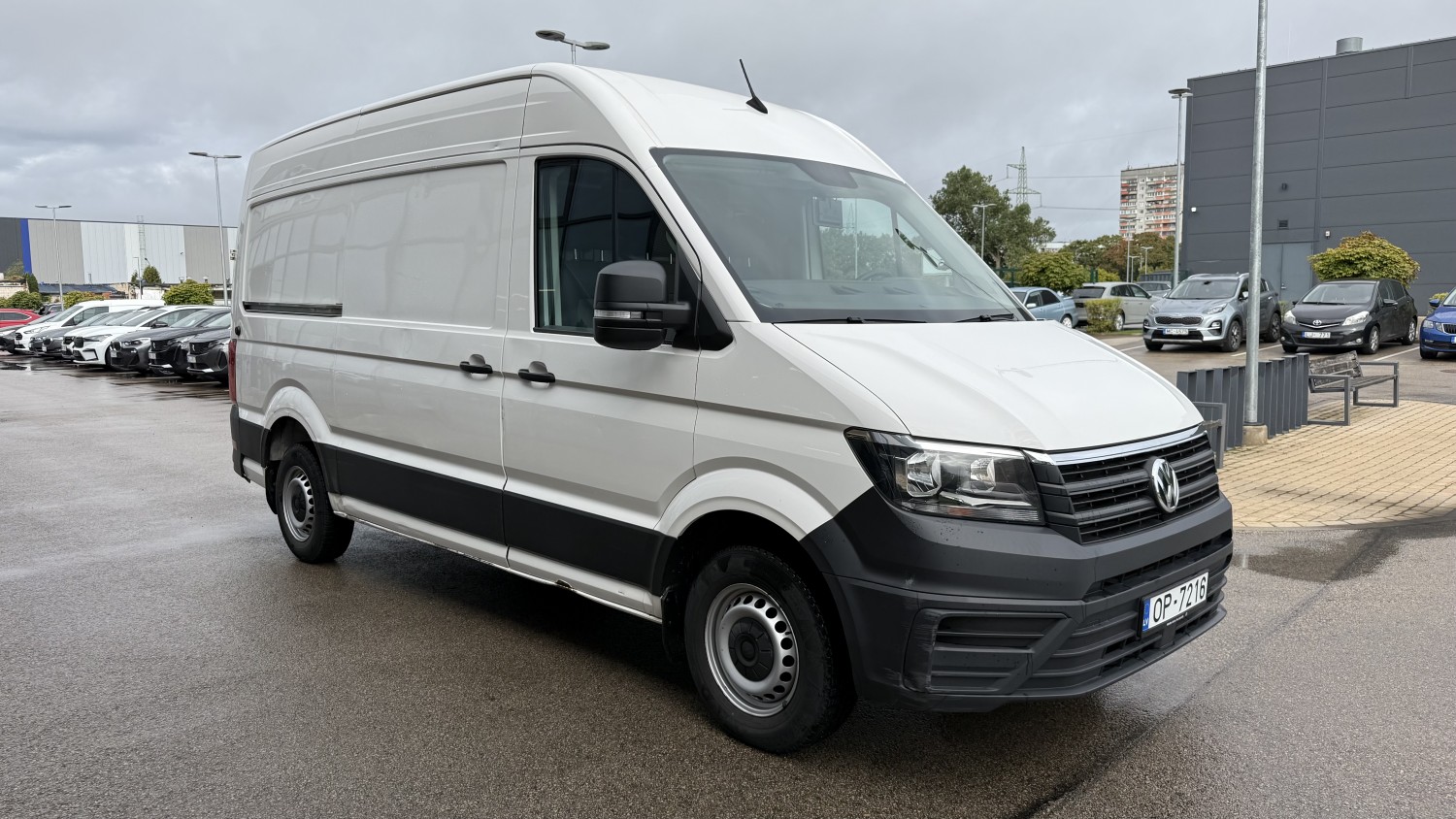 Car image 6