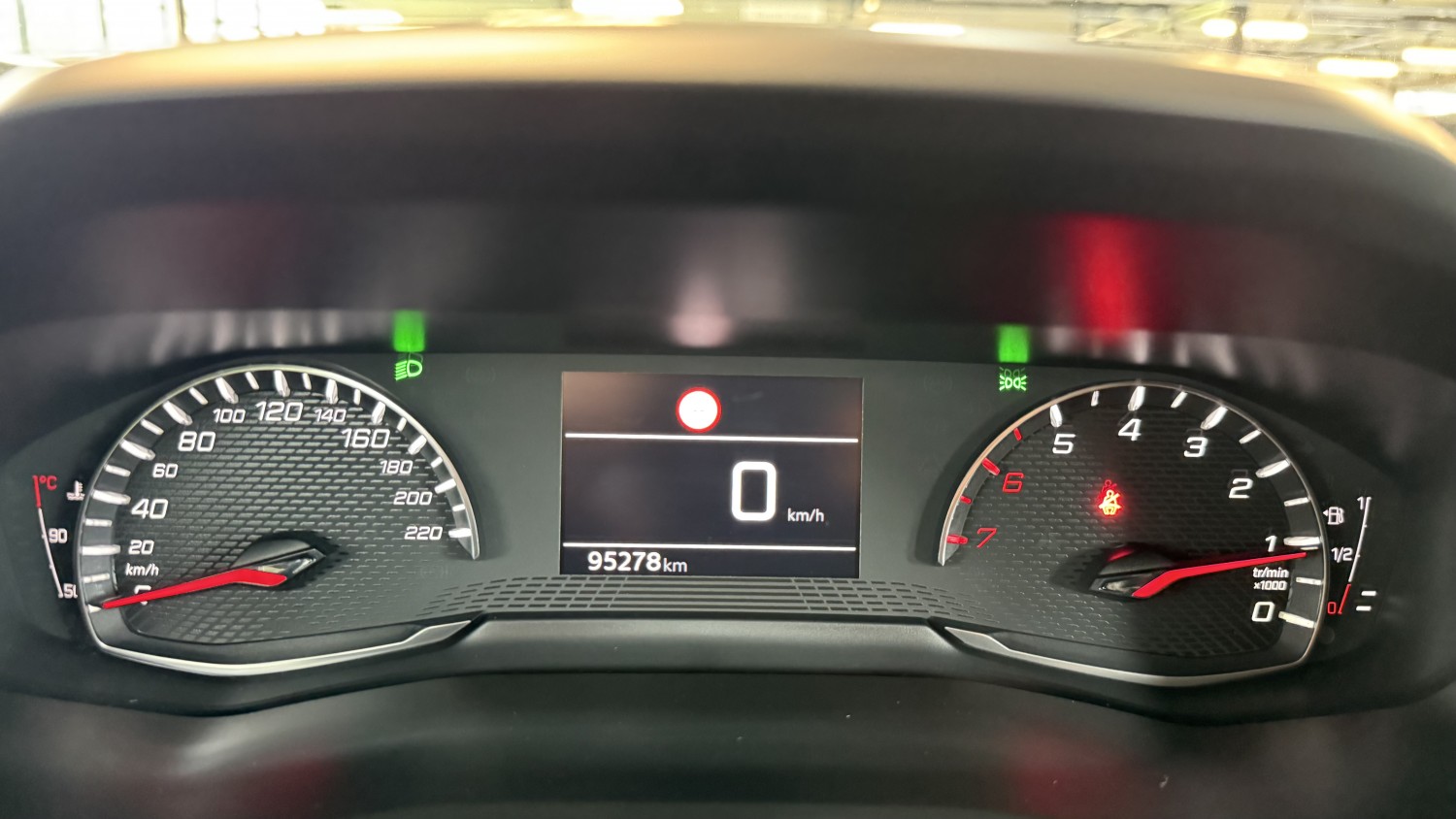 Car image 20