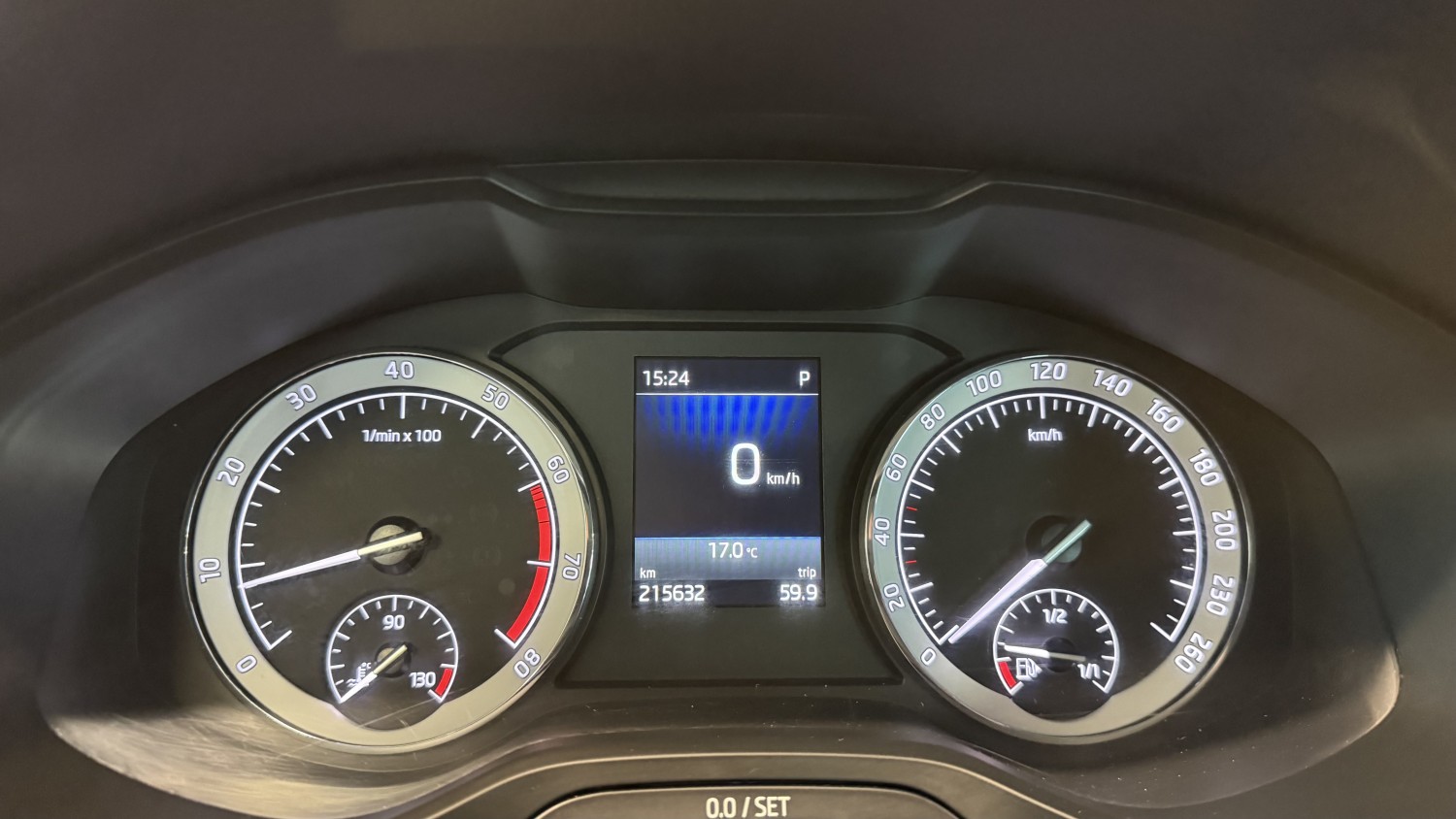 Car image 20