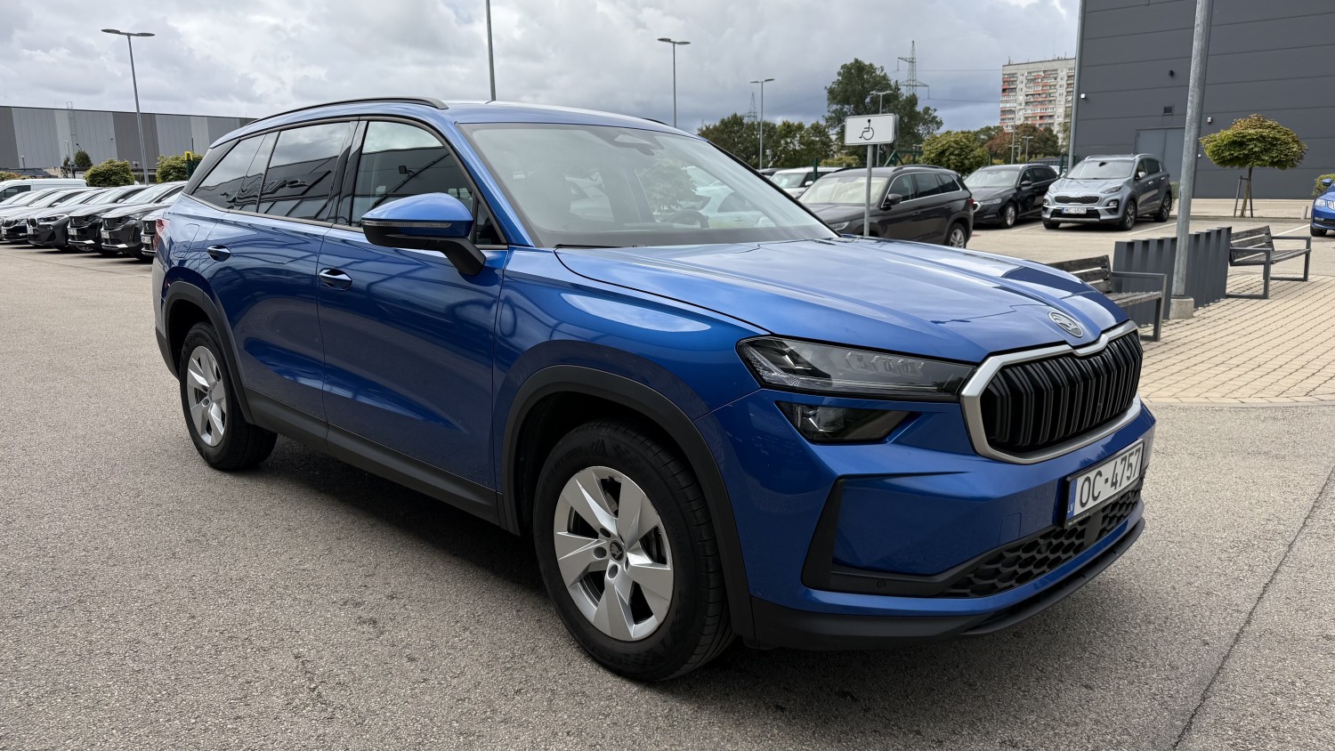 Car image 6