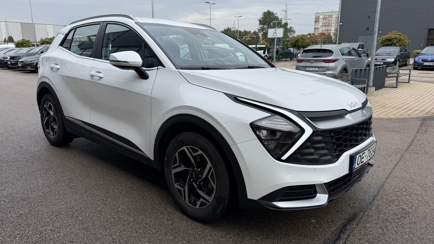 Car image 6