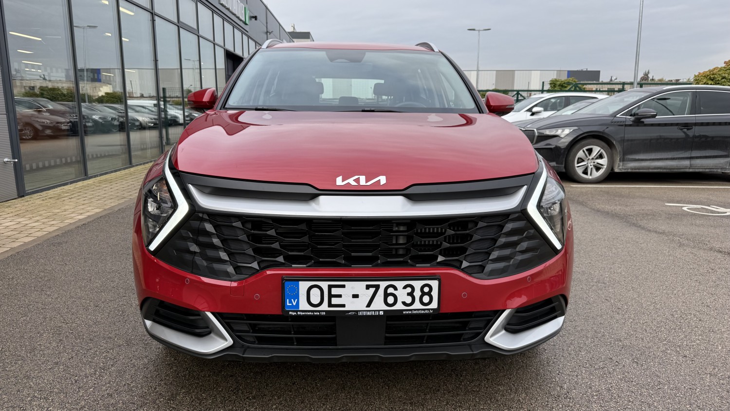 Car image 7