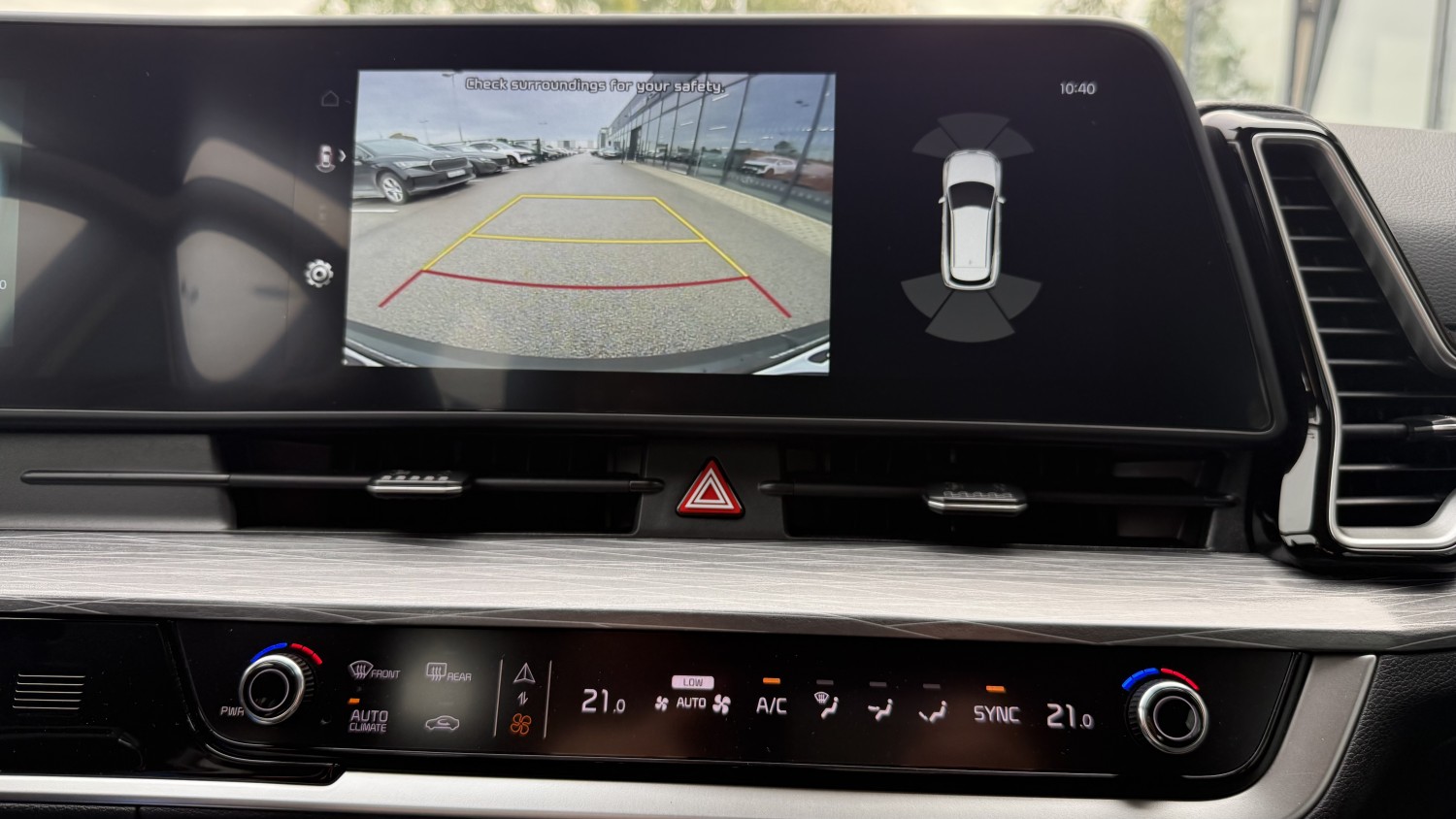Car image 21