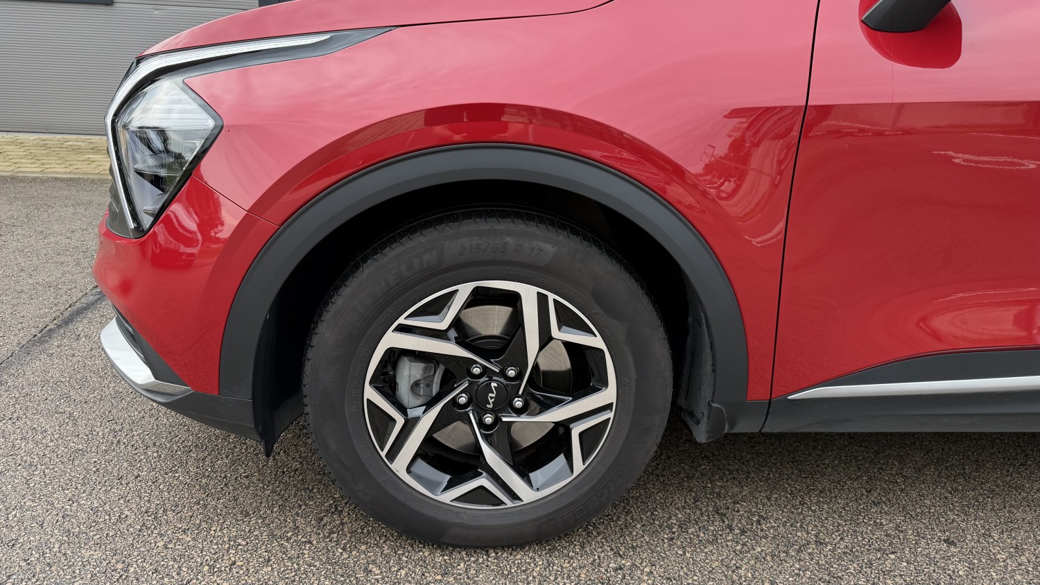 Car image 8