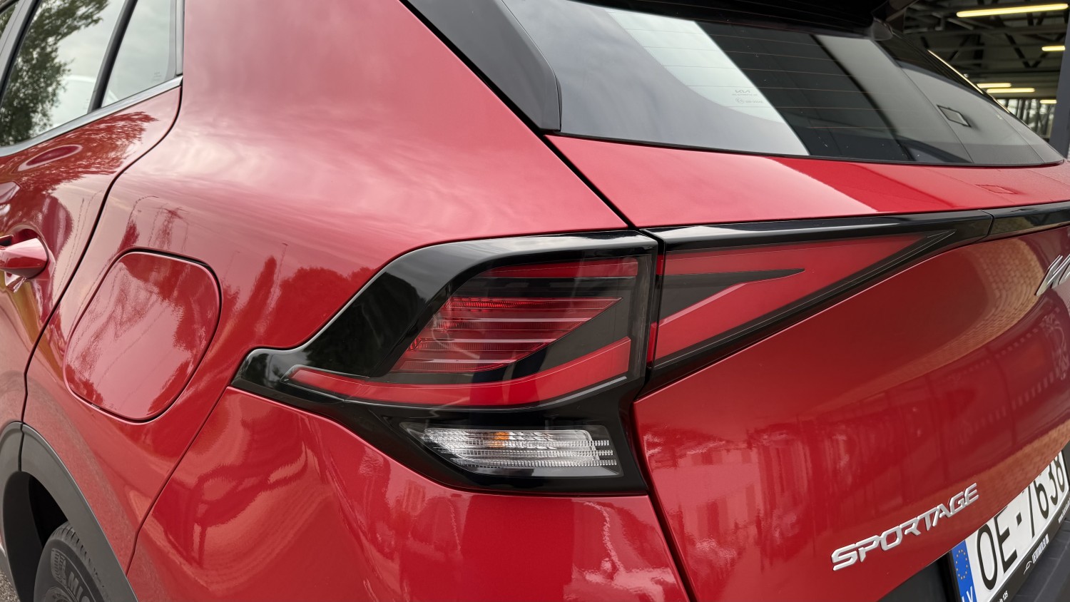 Car image 10