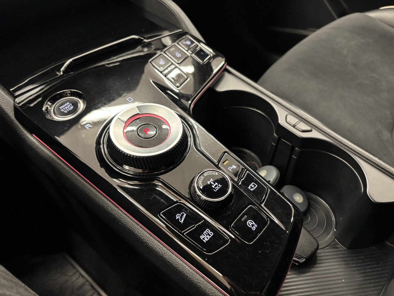 Car image 22