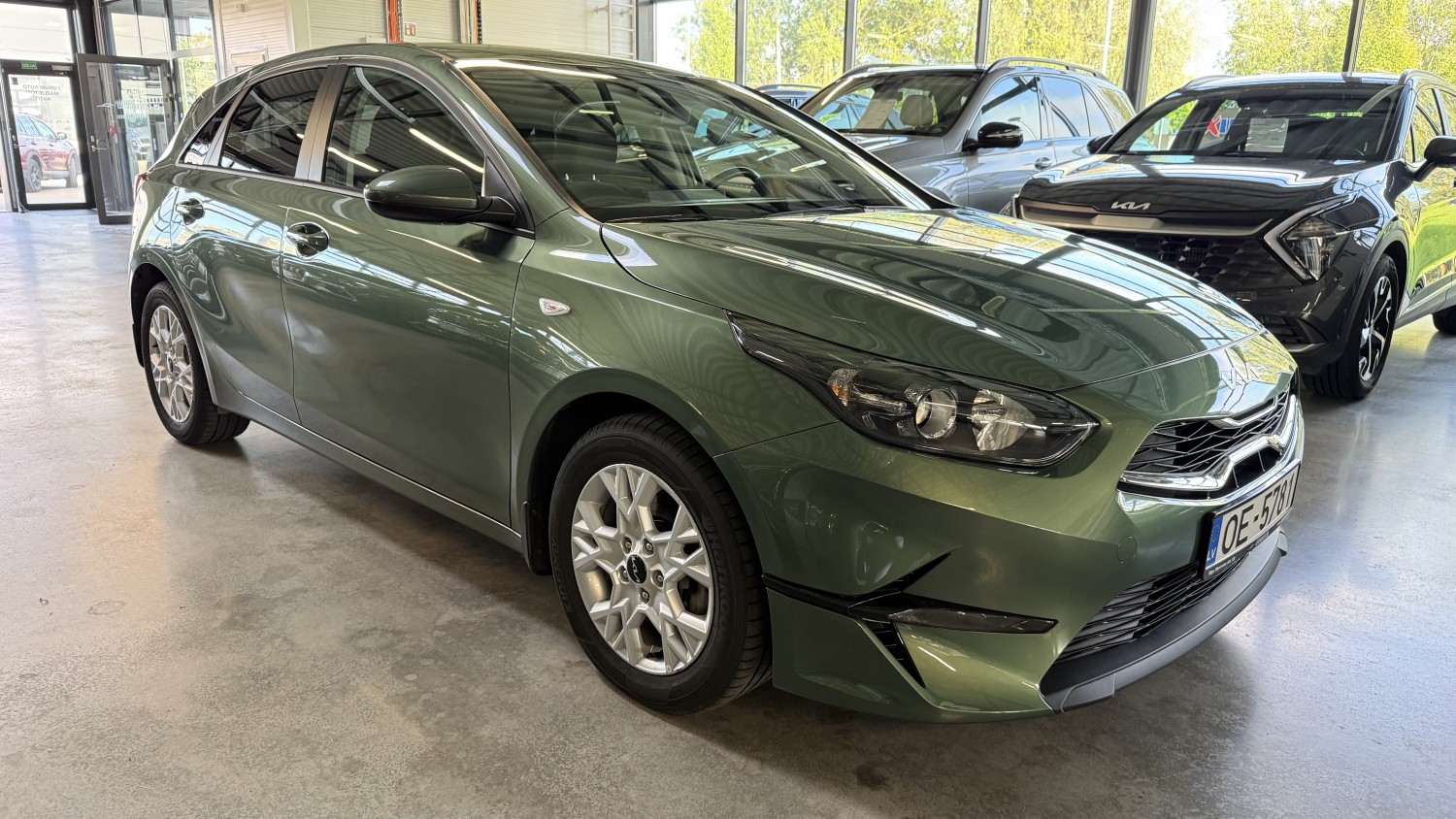 Car image 6