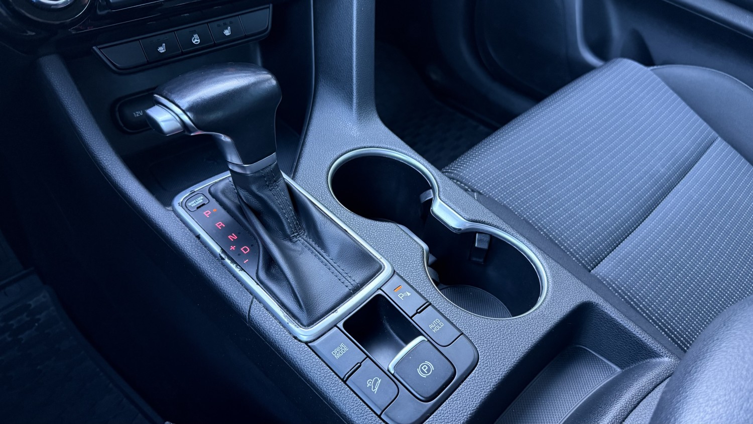 Car image 22