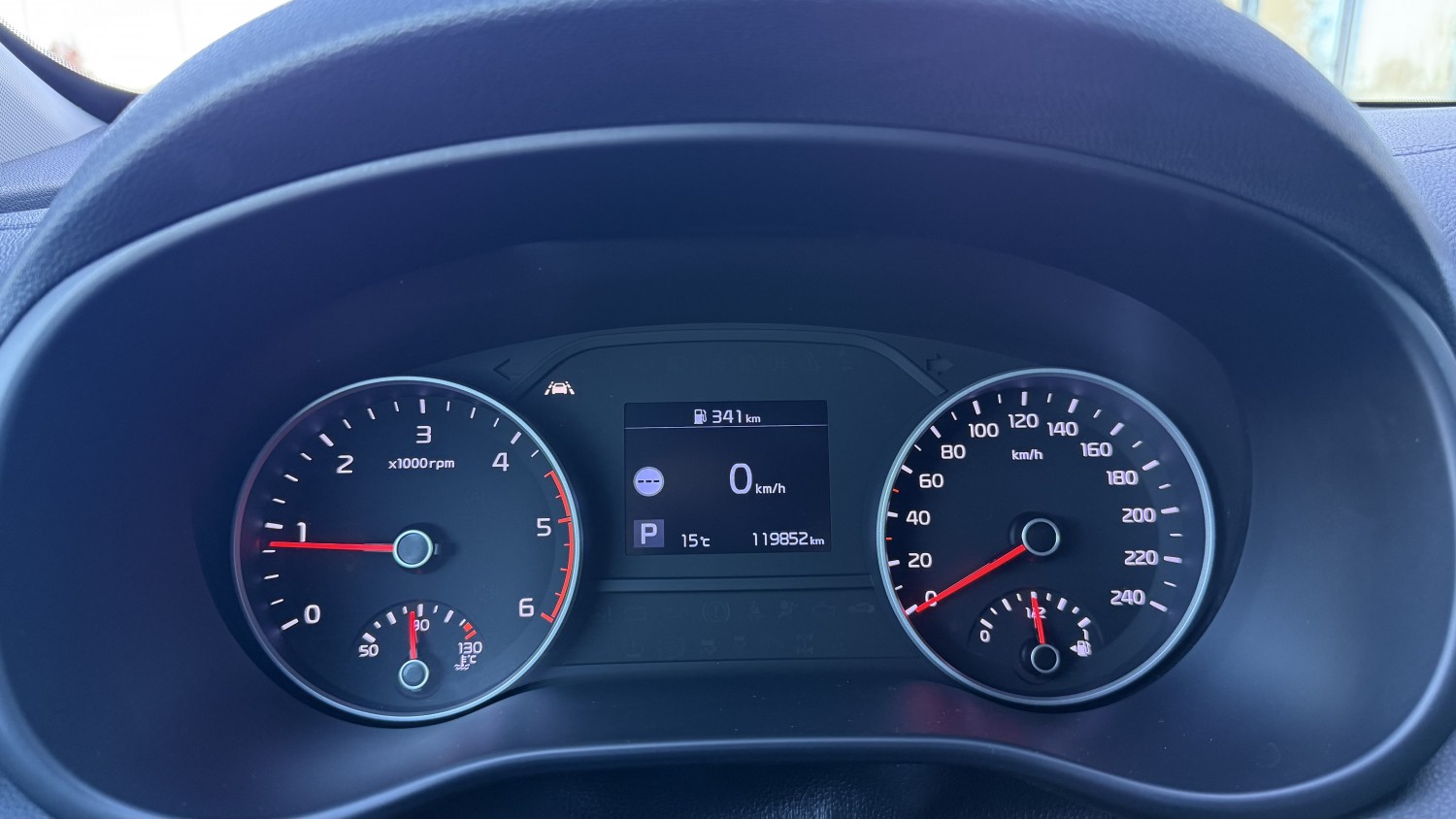 Car image 19