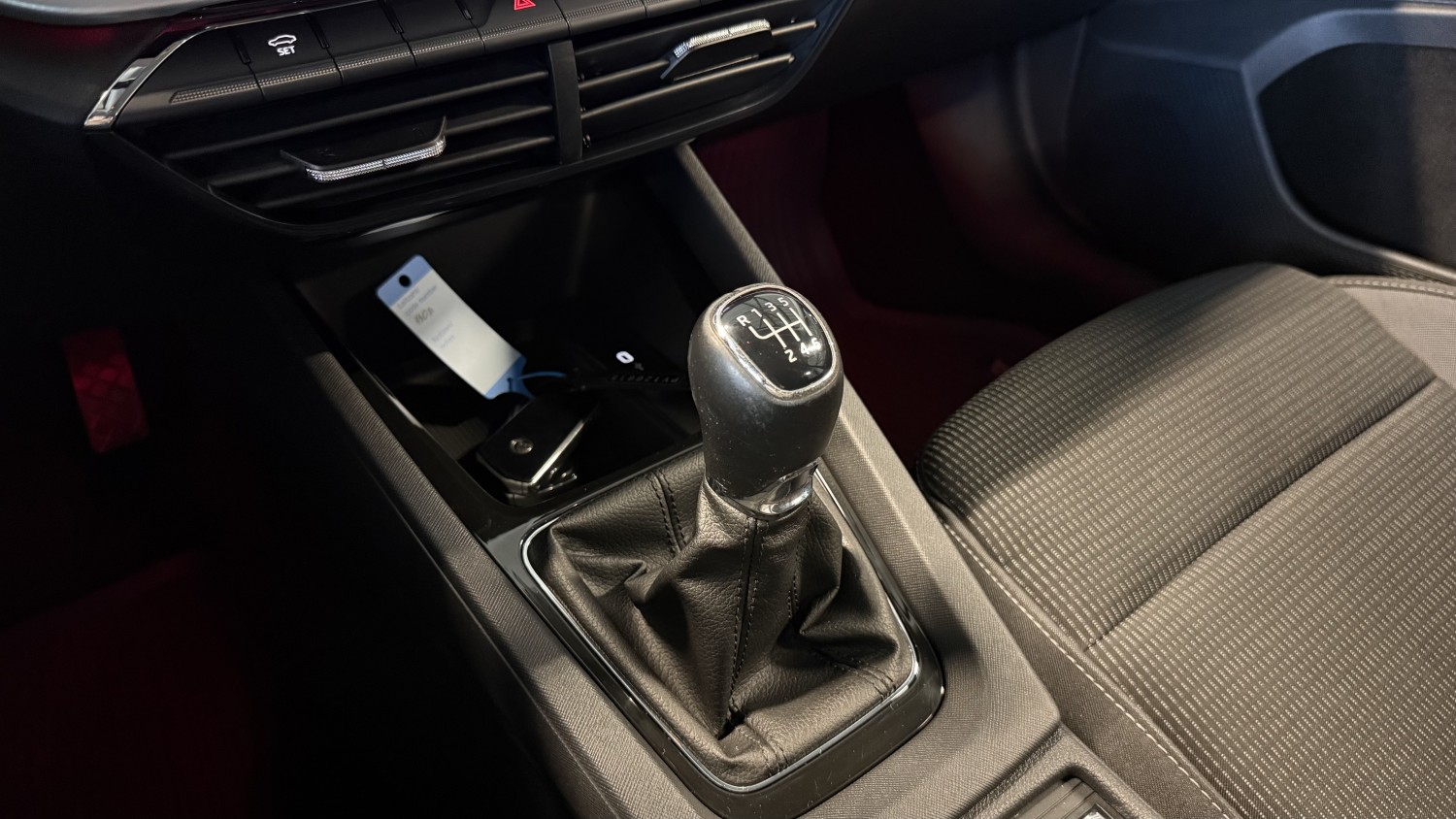 Car image 22