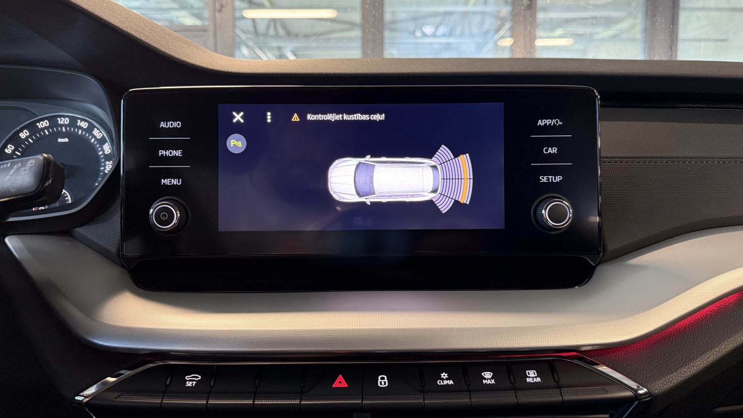 Car image 21