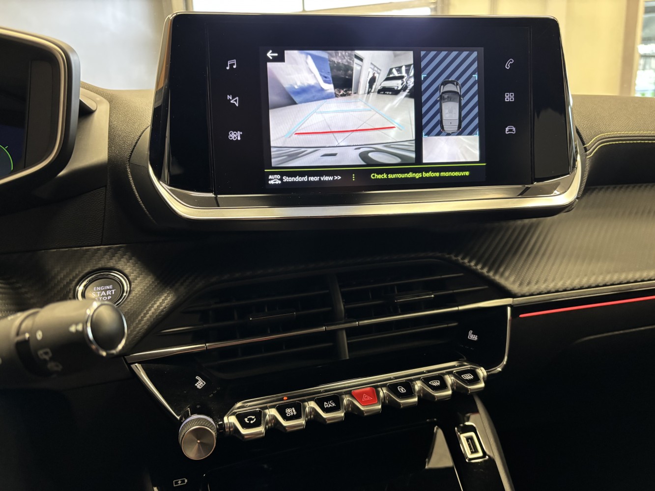 Car image 20