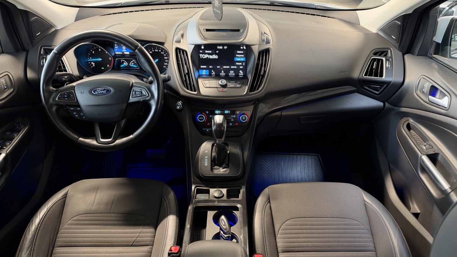 Car image 17