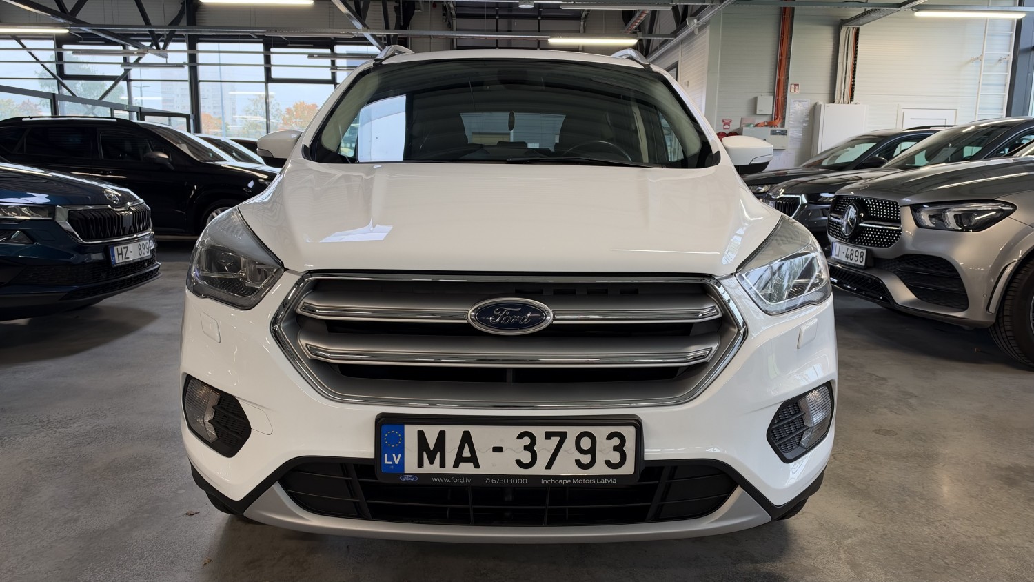 Car image 7