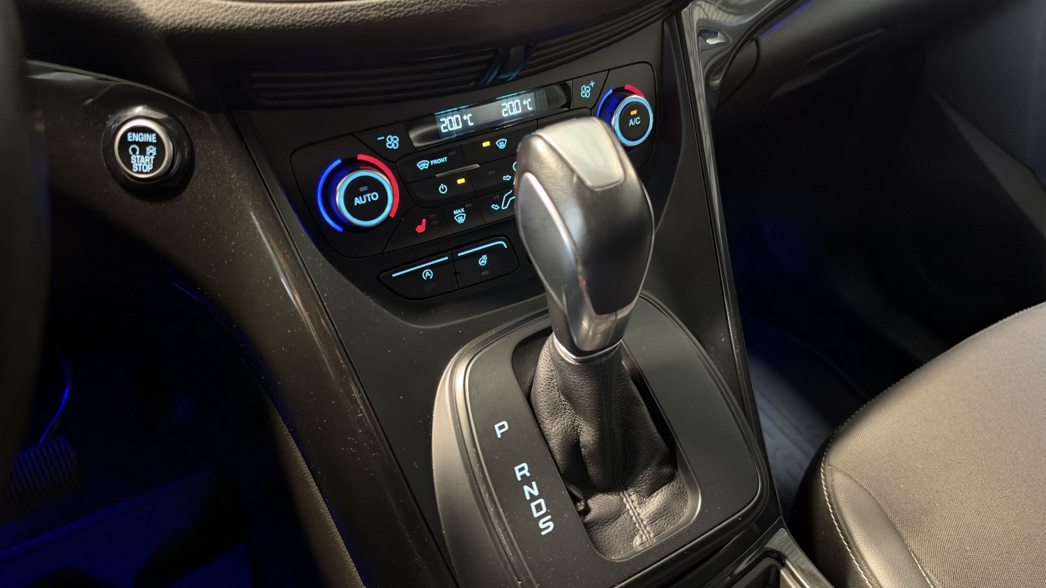 Car image 23