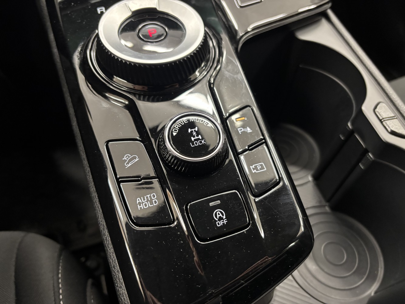 Car image 23