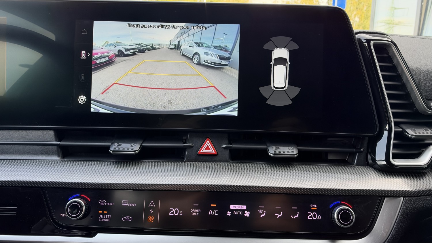 Car image 24