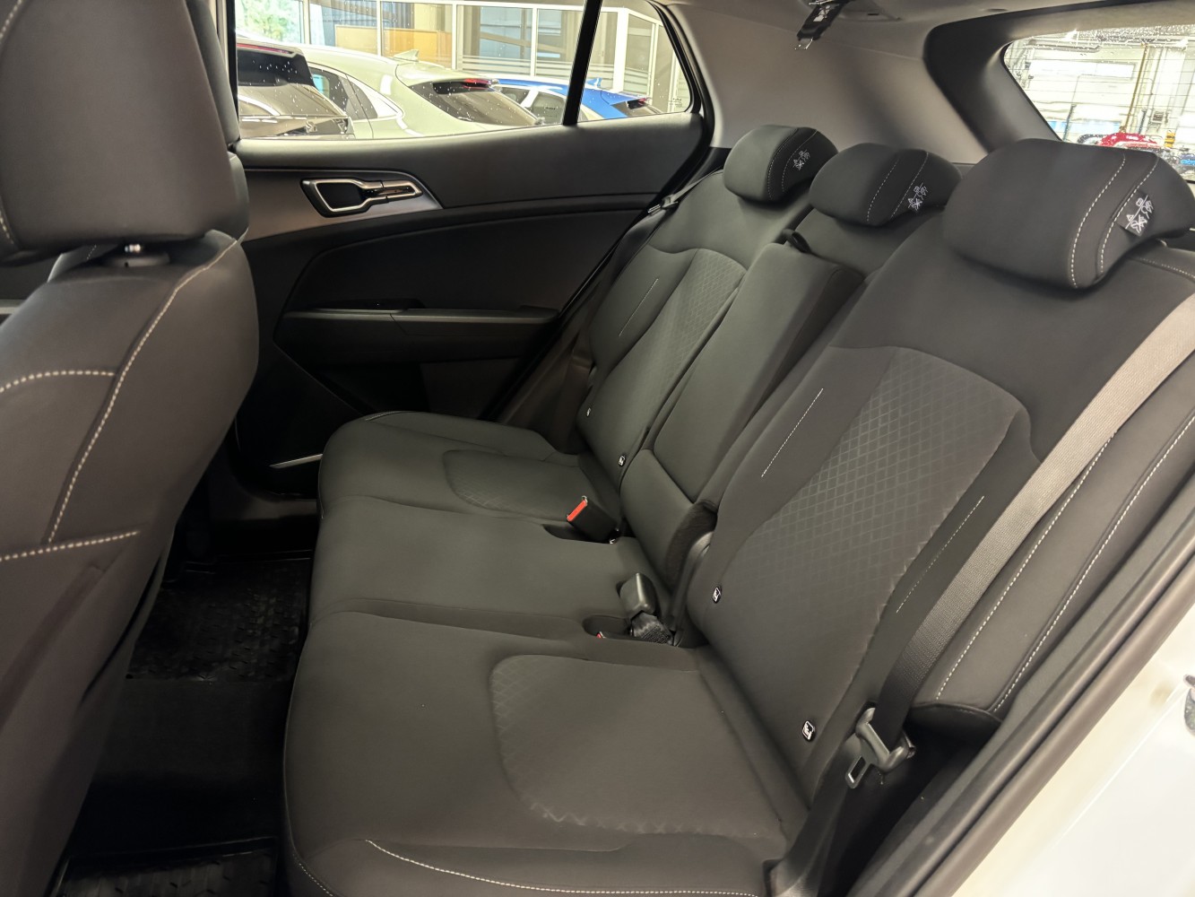 Car image 22