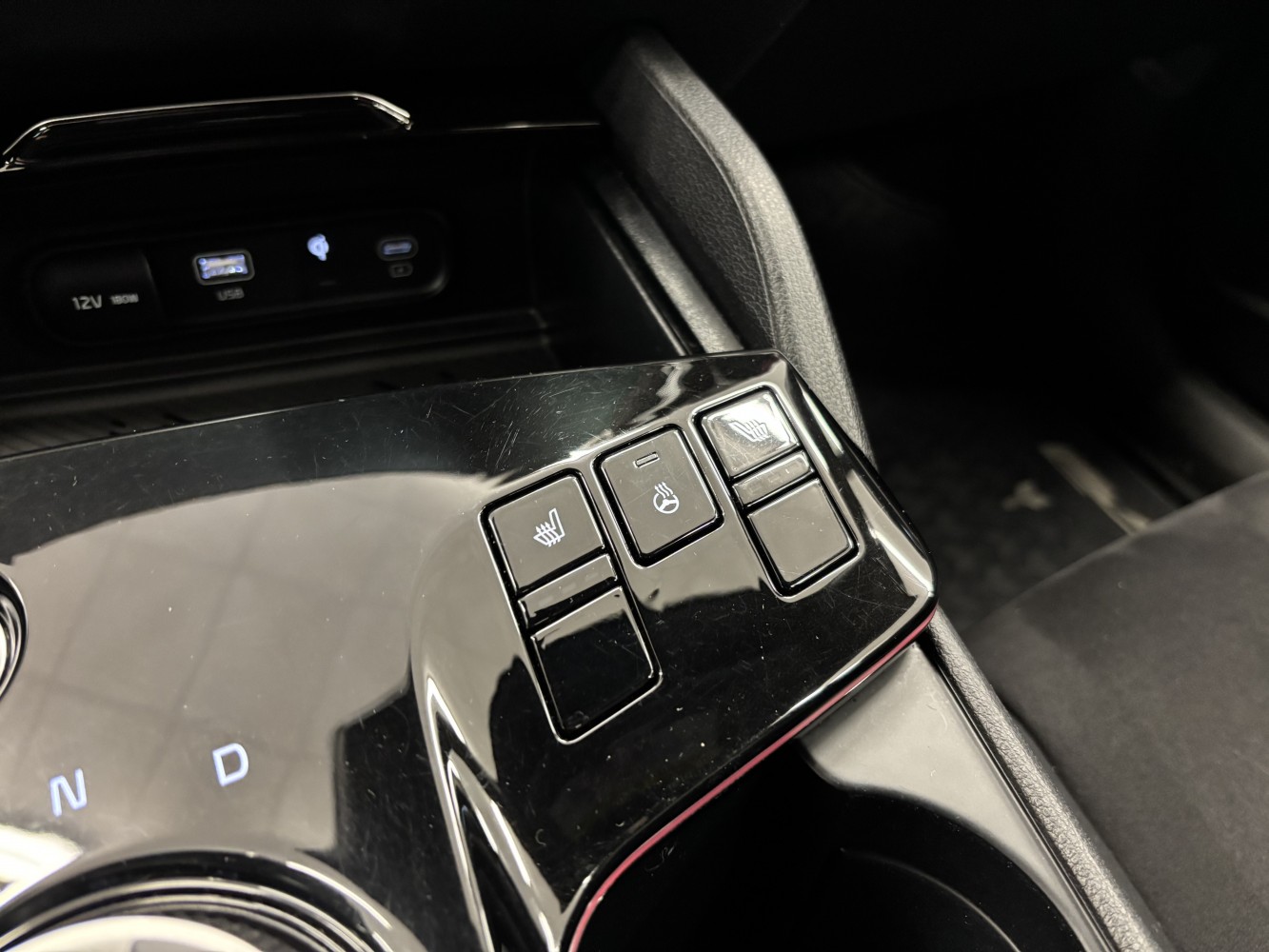 Car image 28