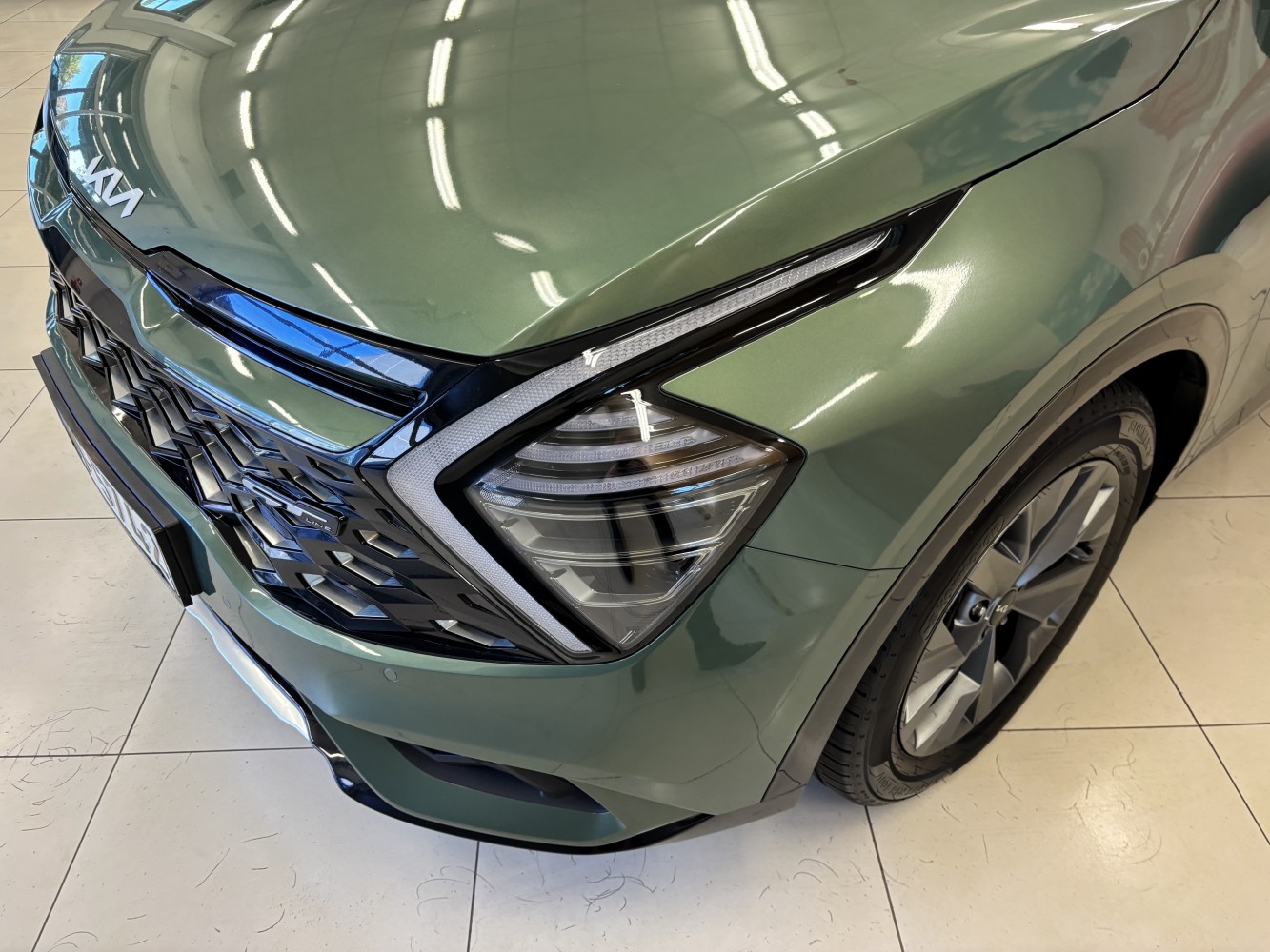 Car image 5