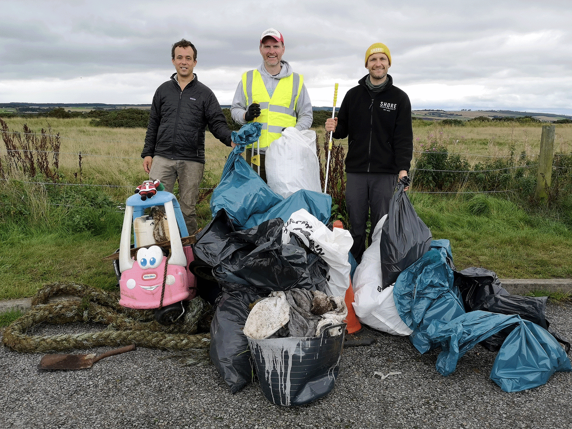 BeachCleanmk1.gif