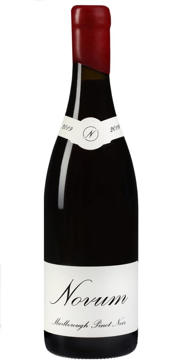 Novum Pinot Noir 2019 Bottle Image JPEG High res - Copy - Copy